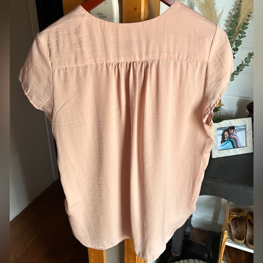 H&M blouse - Picture 2 of 3